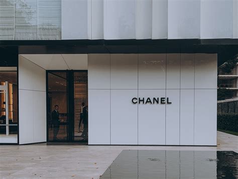 aandelen chanel|Chanel financial services.